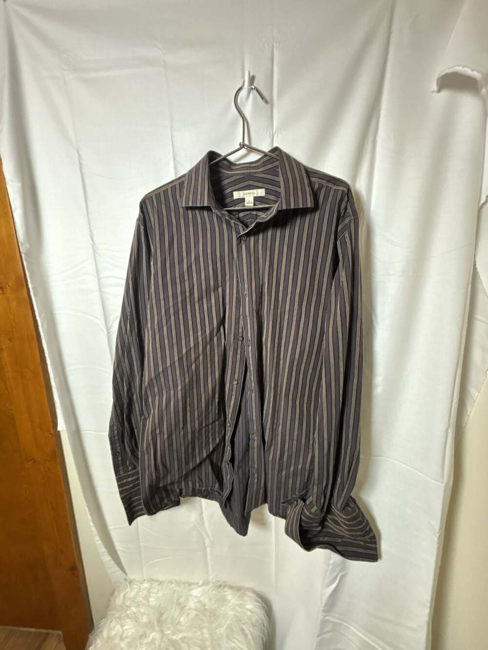 Merona Men's Long Sleeve Button Up Shirt Brown and Navy Vertical Striped Dress S